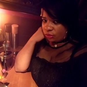 Meet your Posher, Denise